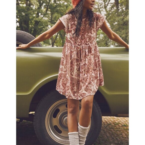 Free People Dresses & Skirts - FREE PEOPLE All The Time Velvet Mini / Petal Combo